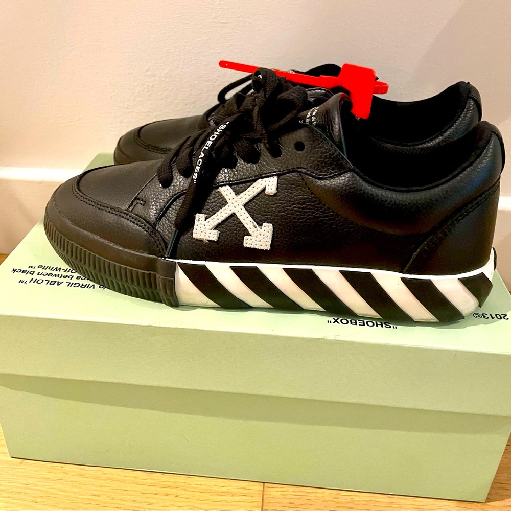 Off White Vulc Low
